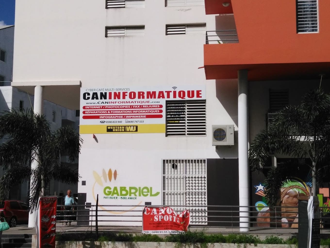 Caninformatique et services façade extérieure