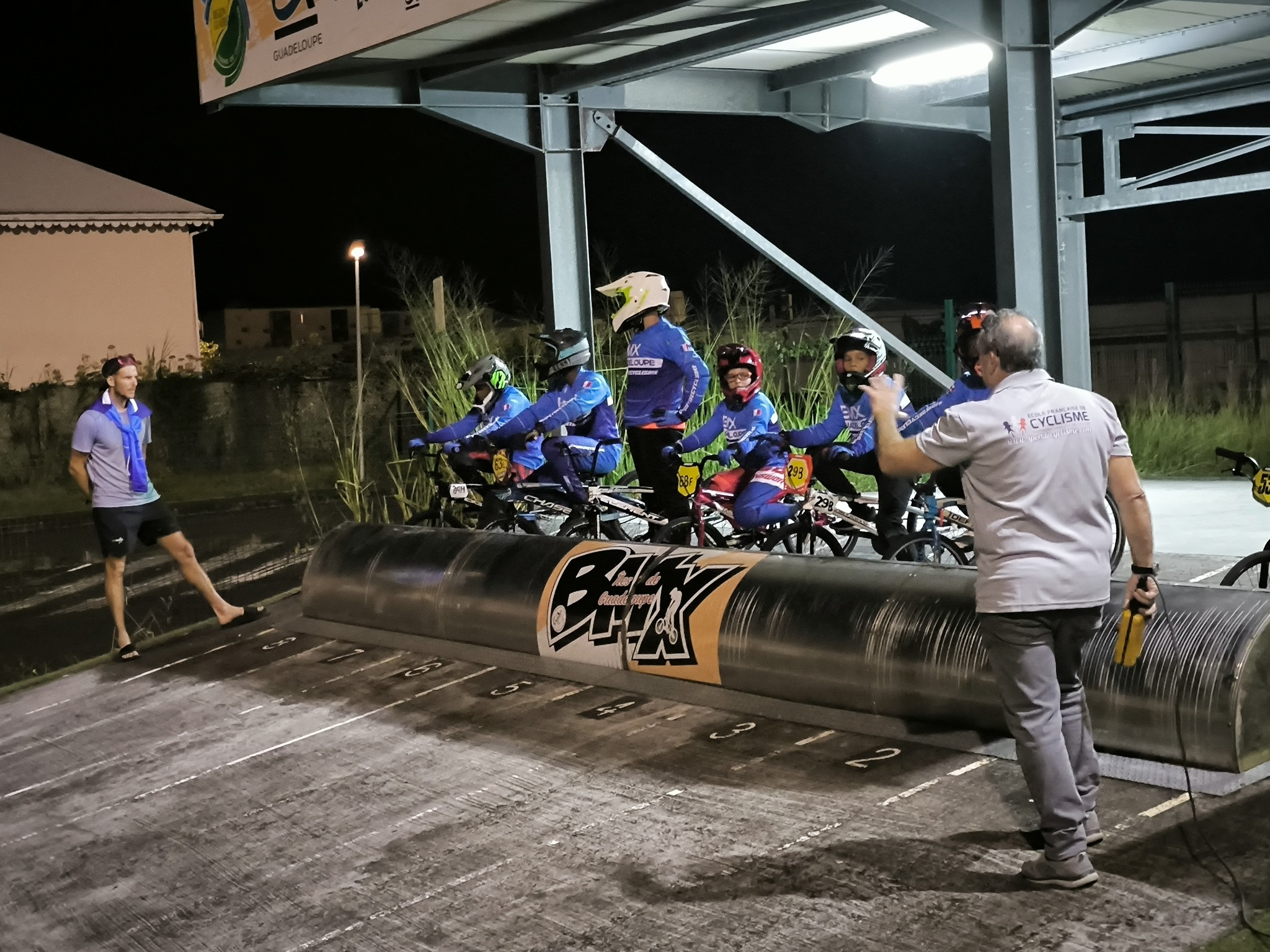 Cours Sprint BMX Race à Baie-Mahault