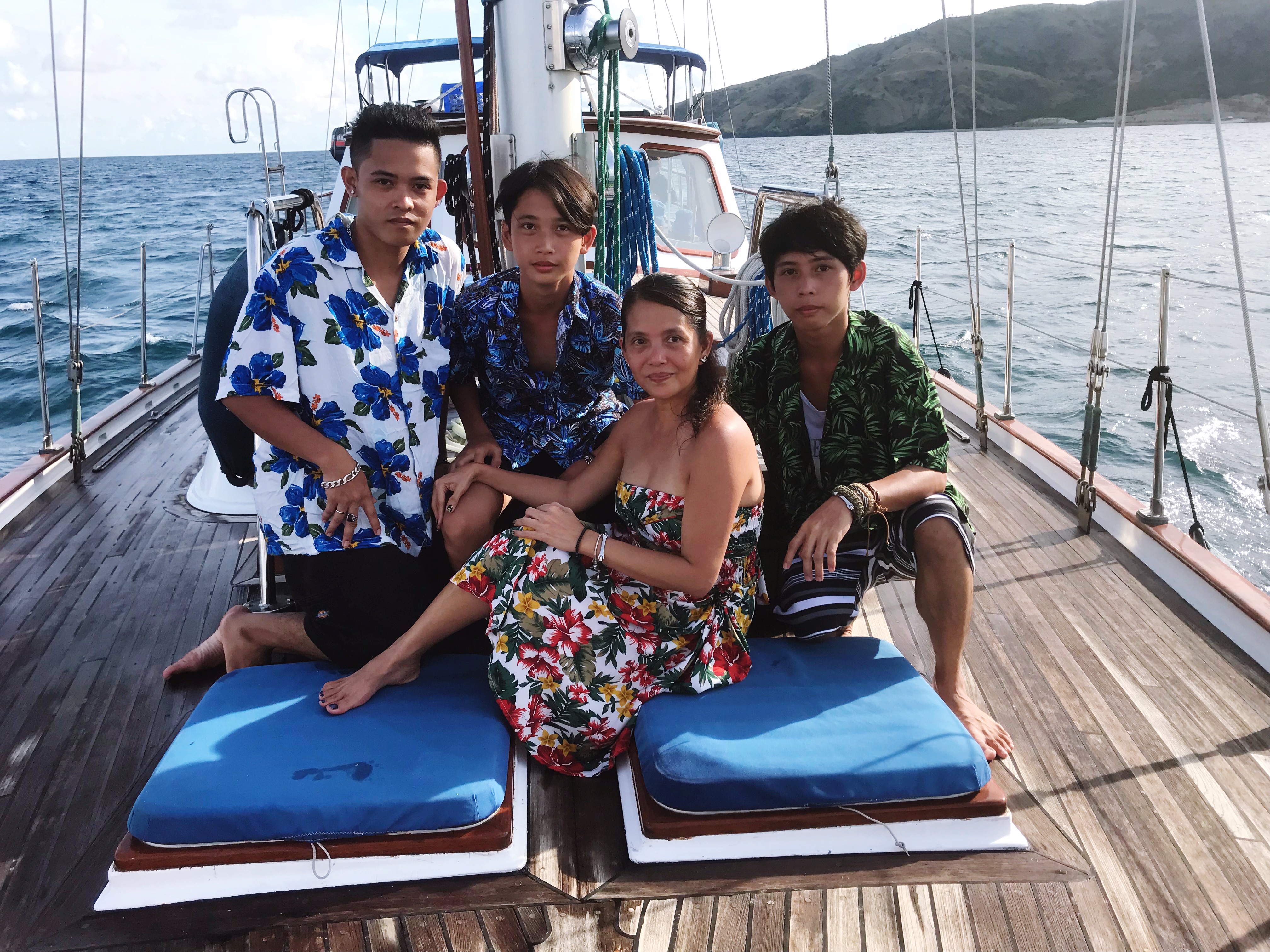 groupe en sortie bateau en Guadeloupe, activité team building